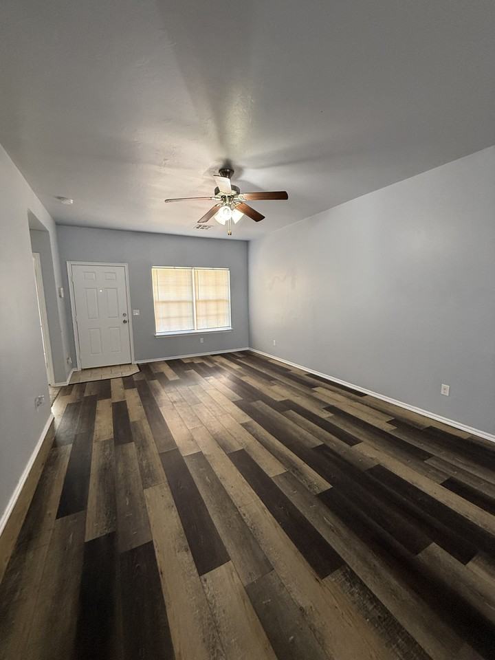 5004 Hunter Blvd - Photo 3 of 19