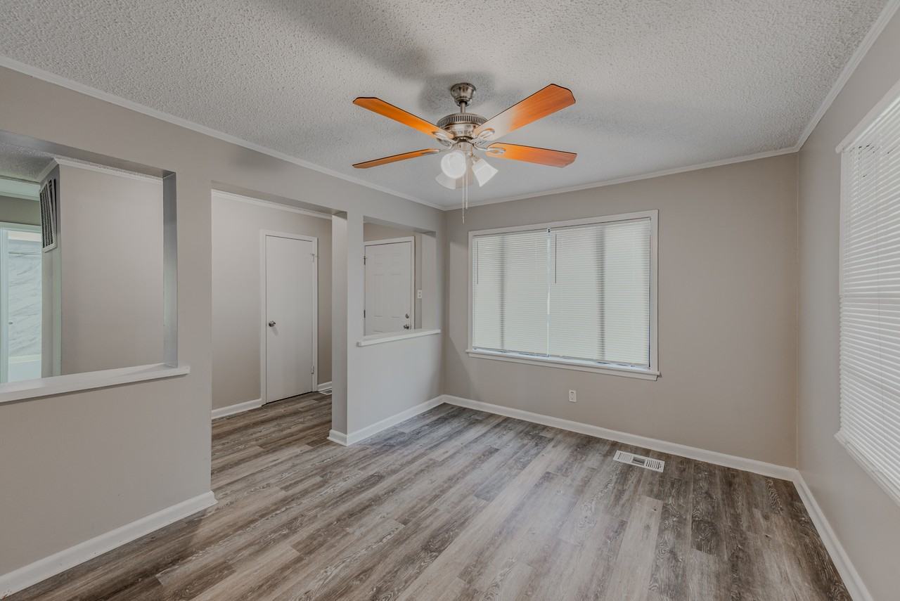 306 Kay Street - Photo 3 of 14