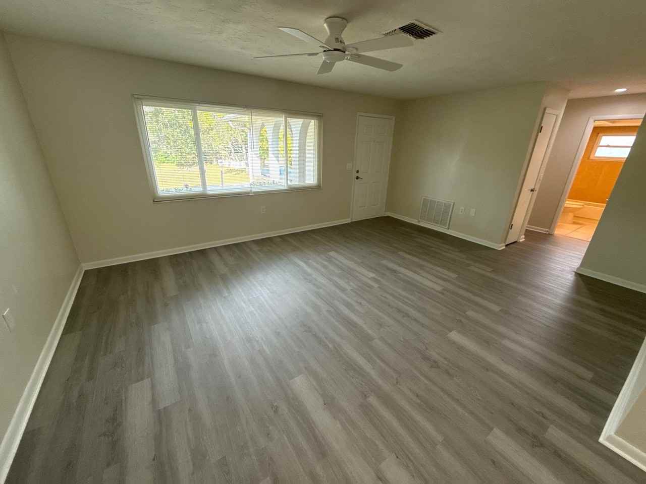 227 S Lee St - Photo 2 of 22