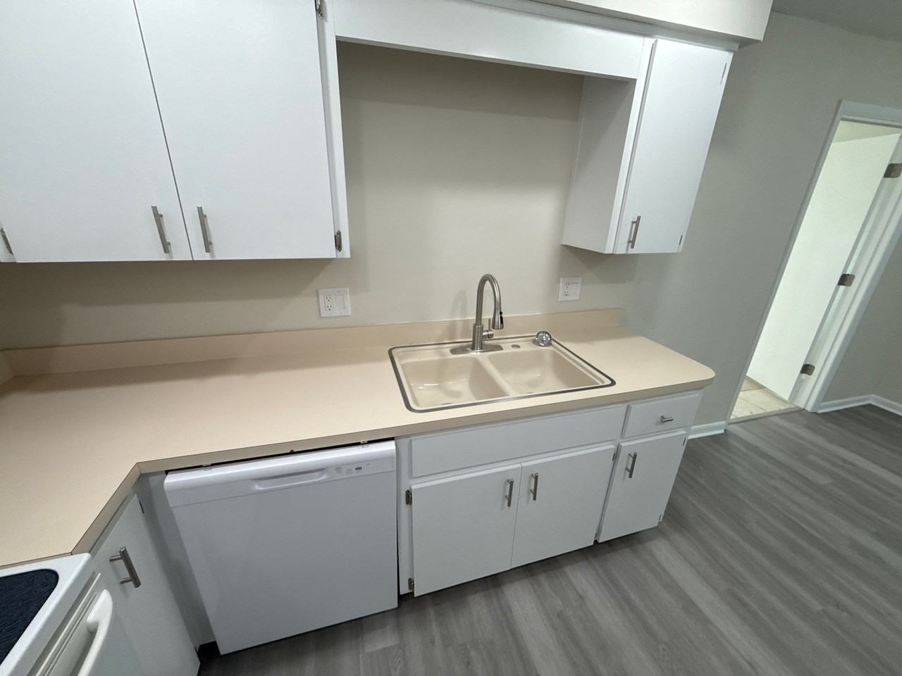 227 S Lee St - Photo 6 of 22