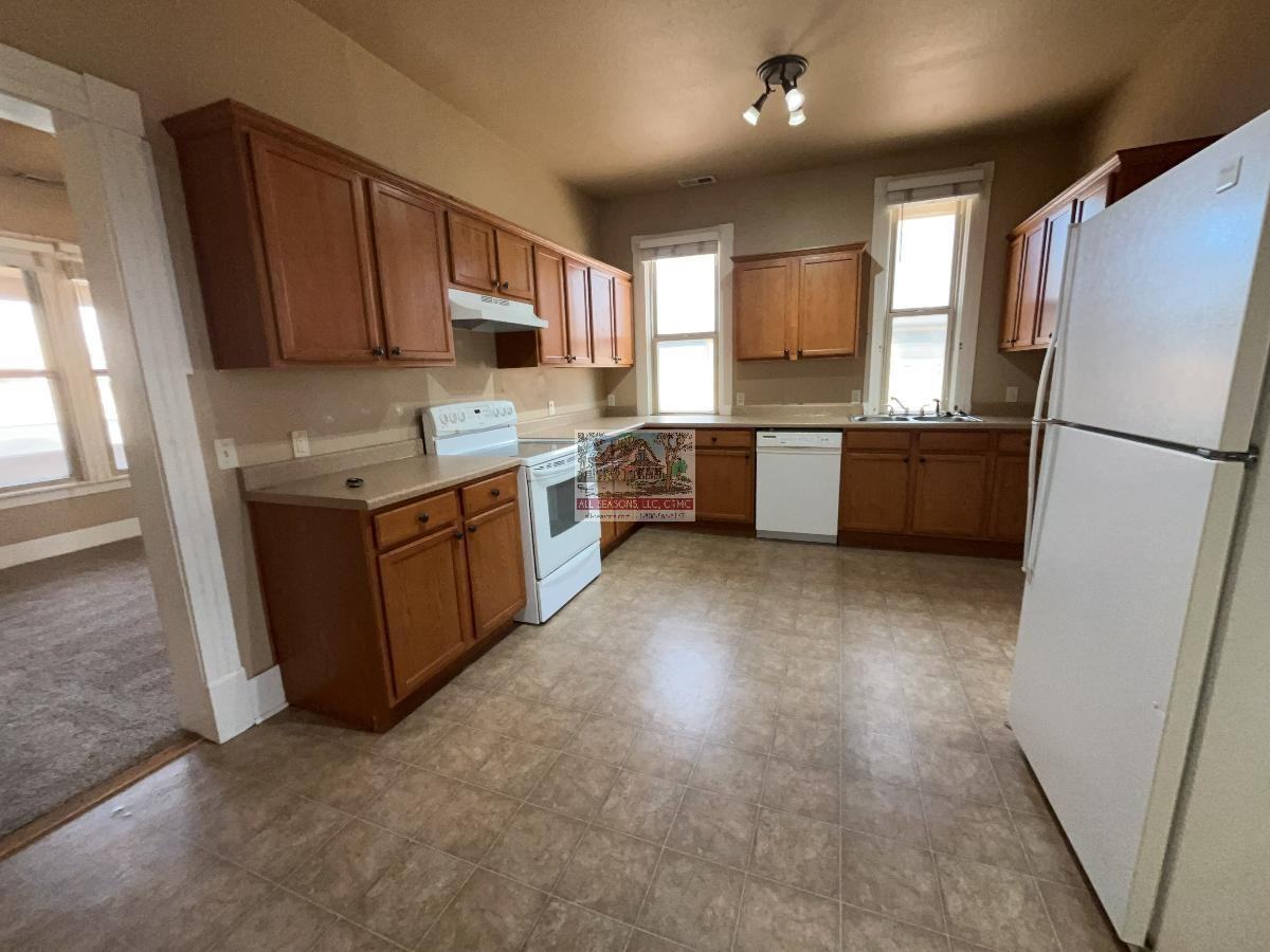 17 West Fountain Boulevard - Photo 3 of 9