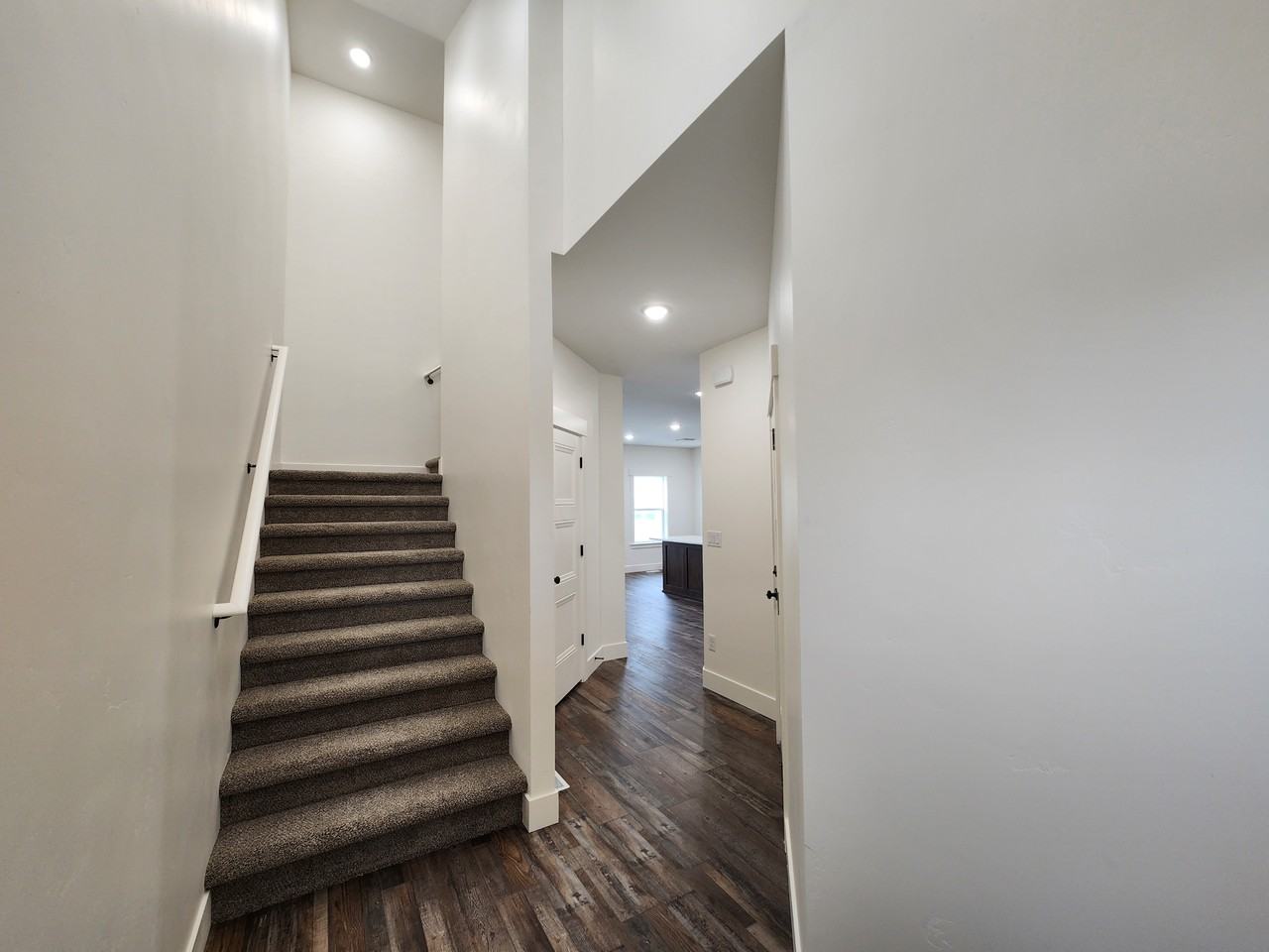 3032 Kai Ct - Photo 2 of 20