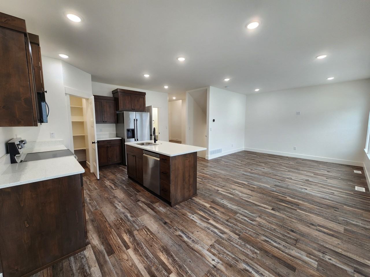 3032 Kai Ct - Photo 6 of 20