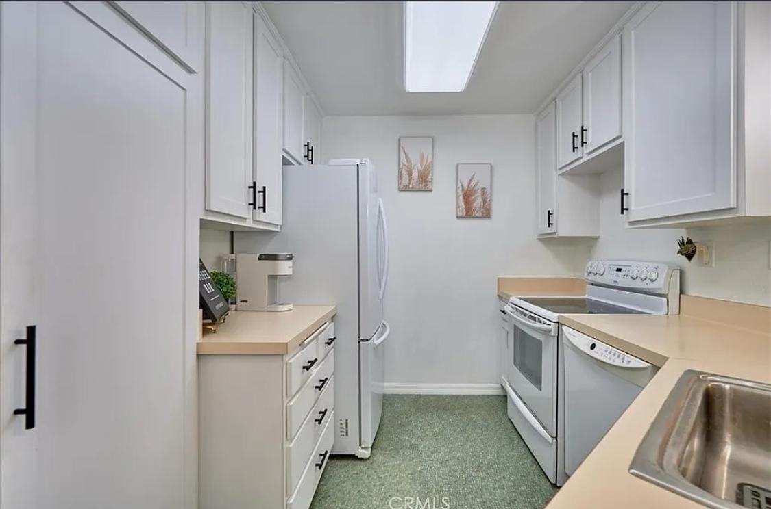 9771 Mesa Springs Way - Photo 2 of 14