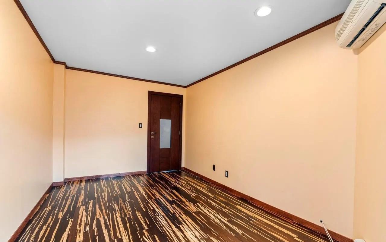 2022 East 53rd Street - Photo 3 of 12