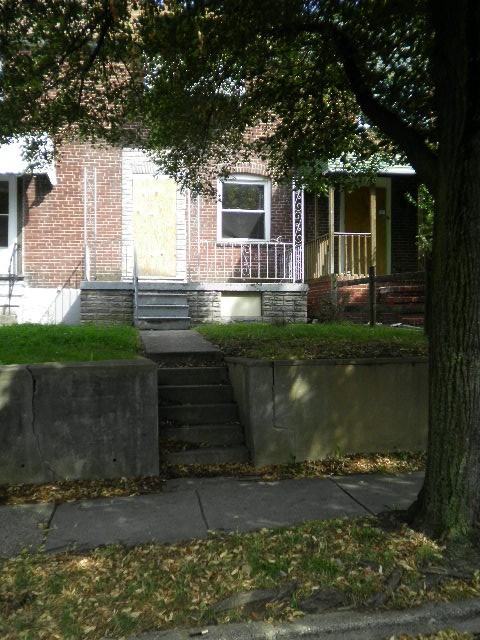 3719 Saint Victor Street - Photo 2 of 6