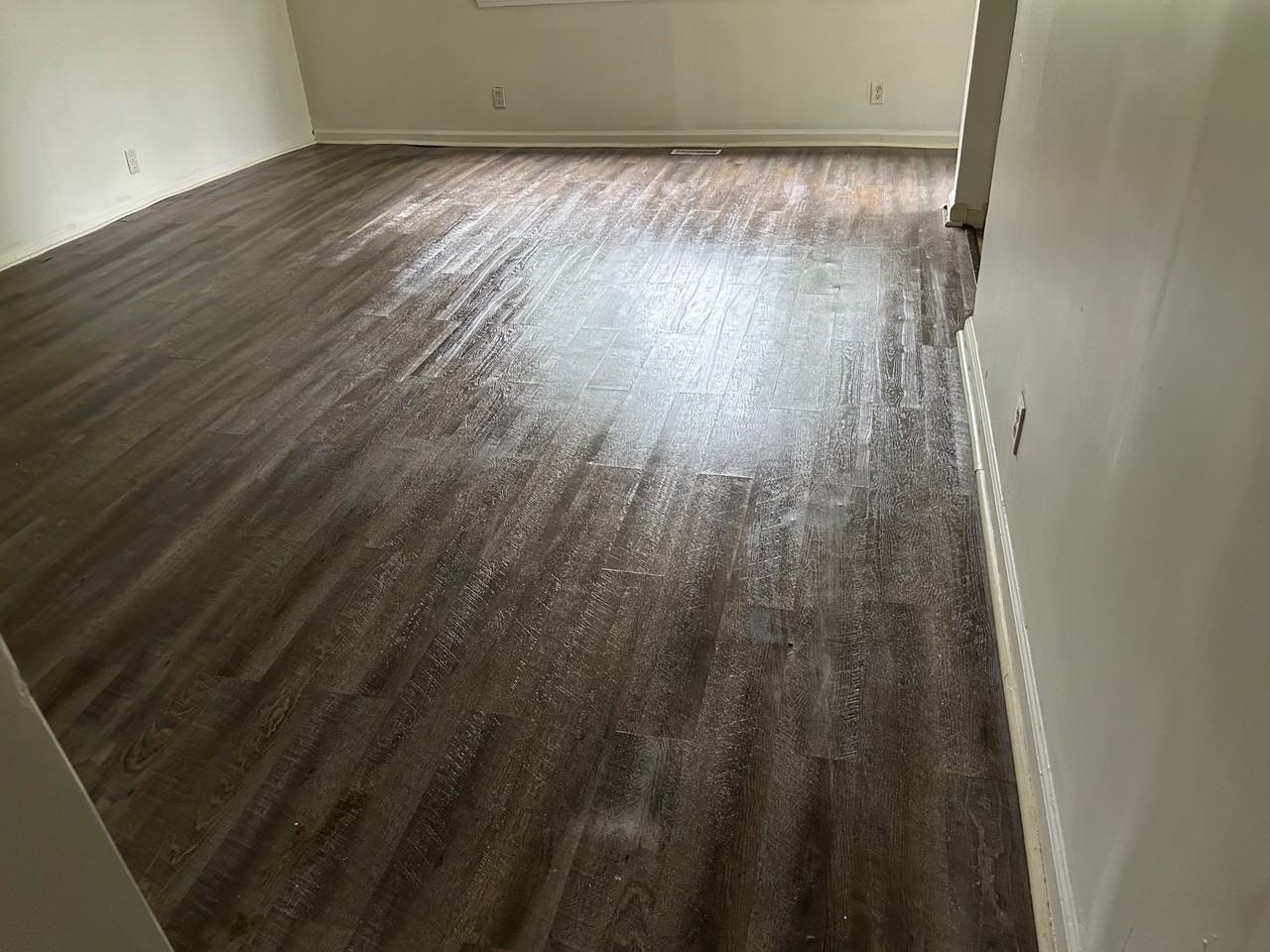 3334 Laurel St - Photo 4 of 11