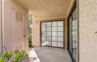 featured image of 1046 Calle Del Cerro #415