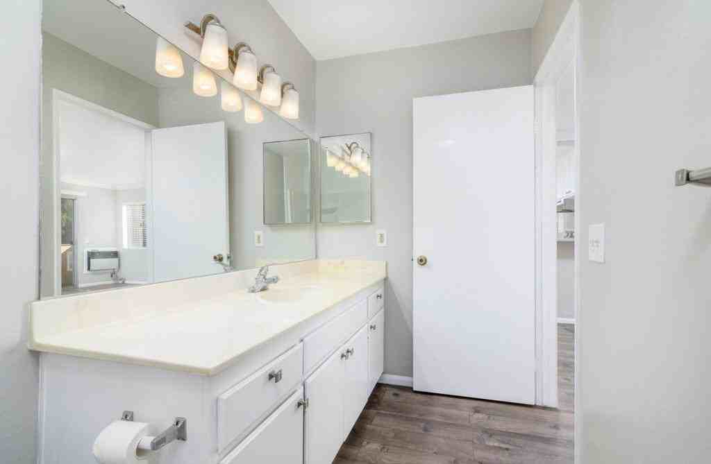 220 Woodland Parkway #247 - Photo 3 of 4