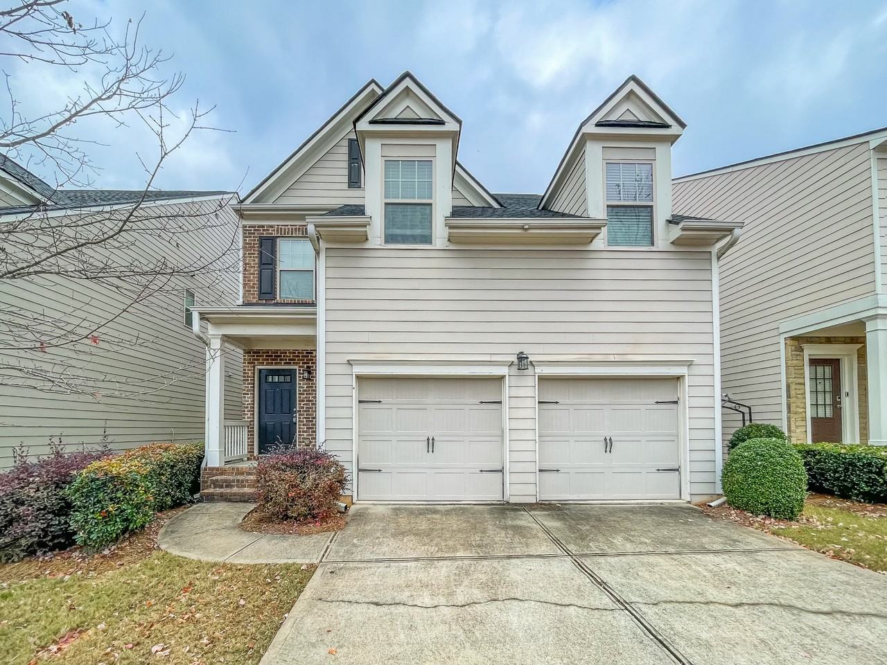 2735 Gold Creek Ln - Photo 2 of 20