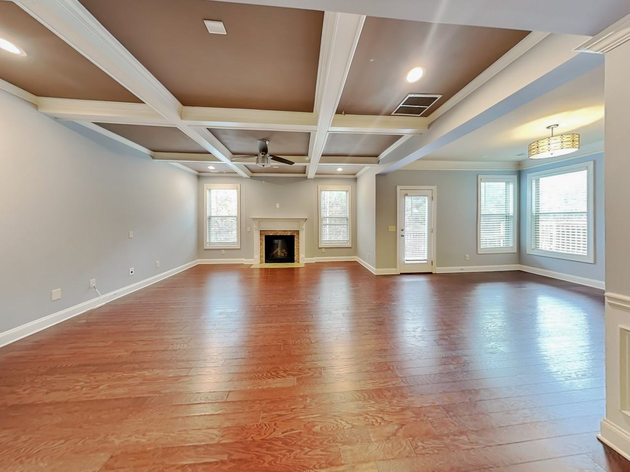 2735 Gold Creek Ln - Photo 3 of 20