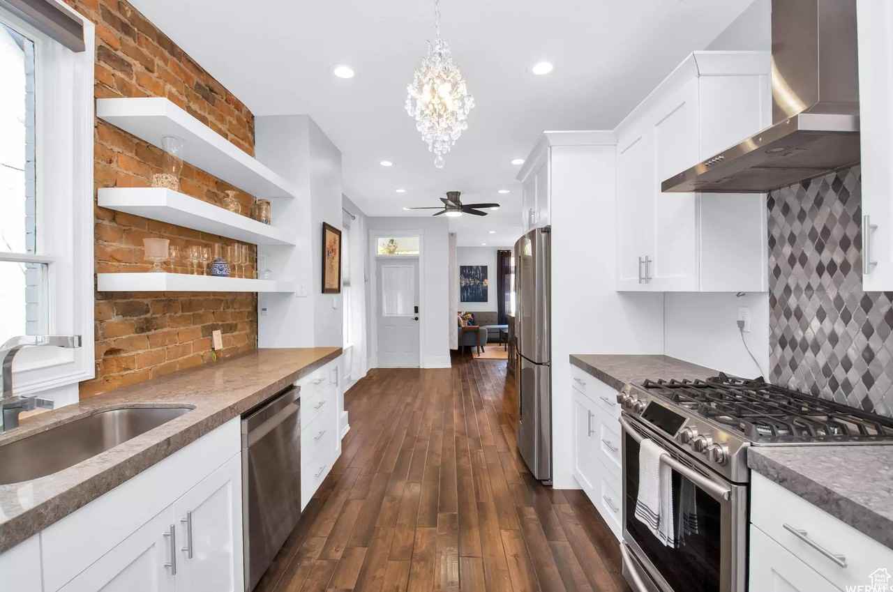 430 Es - Photo 3 of 12