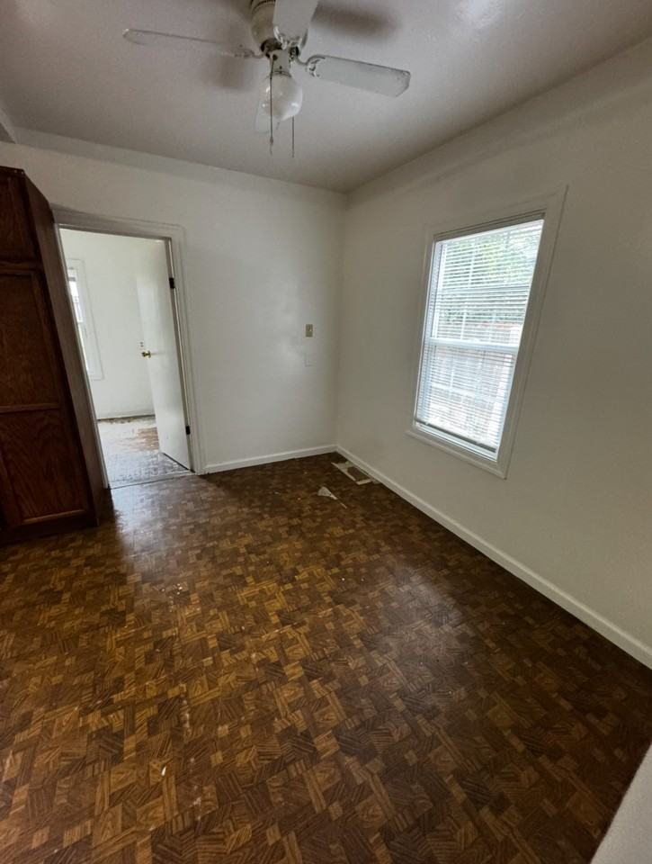 2152 W Rose St - Photo 4 of 16