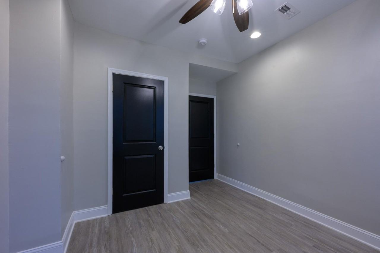 2319 McCulloh Street - Photo 2 of 20