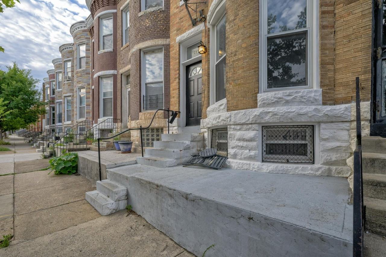 2319 McCulloh Street - Photo 4 of 20