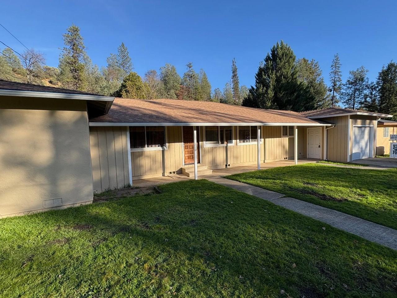 310 Barbara Avenue - Photo 3 of 12