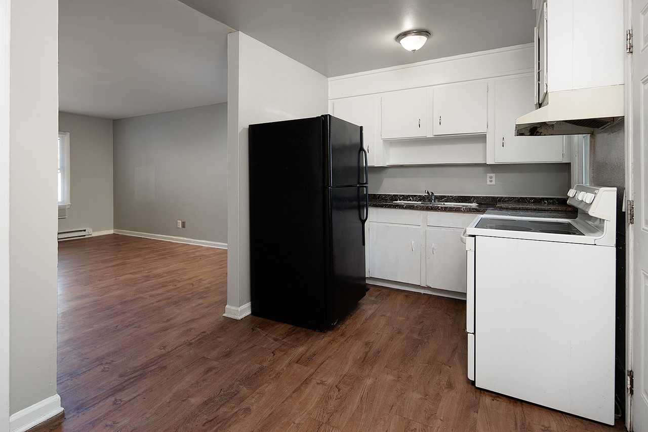 3709 Hashem Drive #8 - Photo 3 of 6