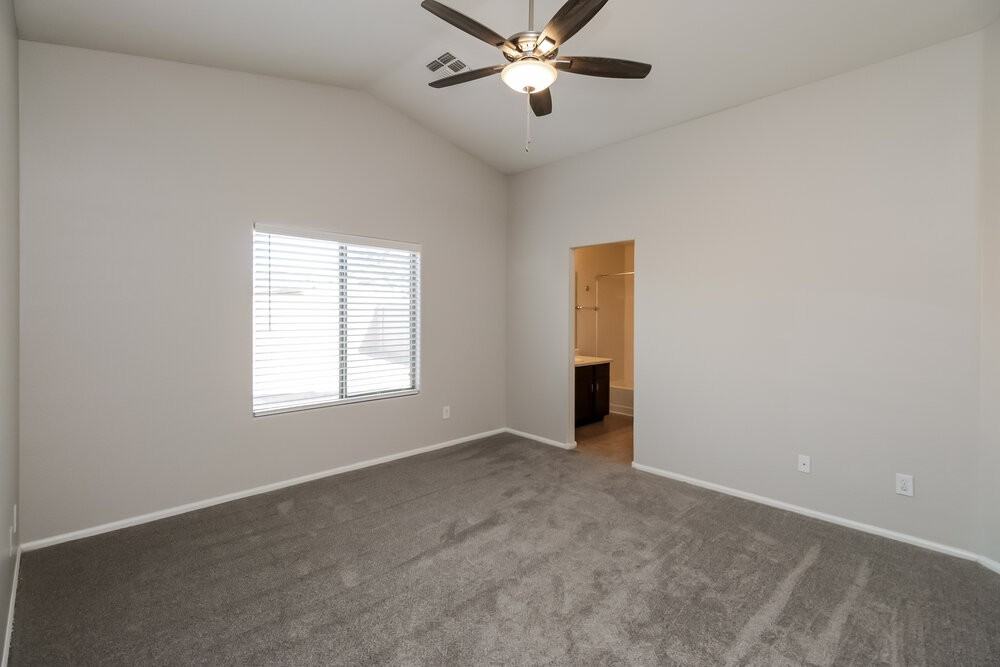 1658 E Shari St - Photo 7 of 15