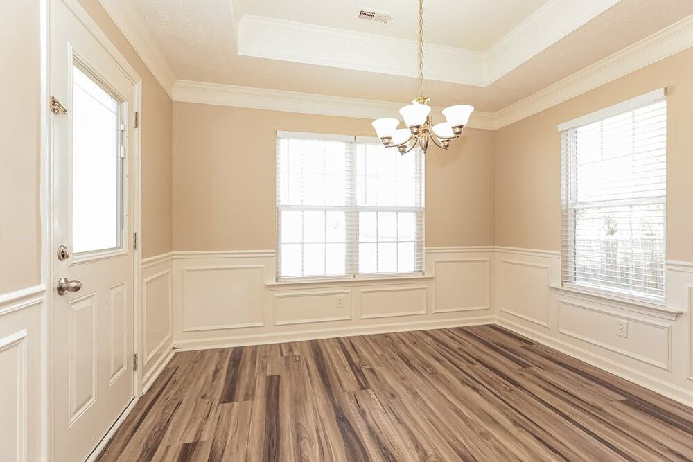 5030 Betsy Ann Ave - Photo 7 of 17