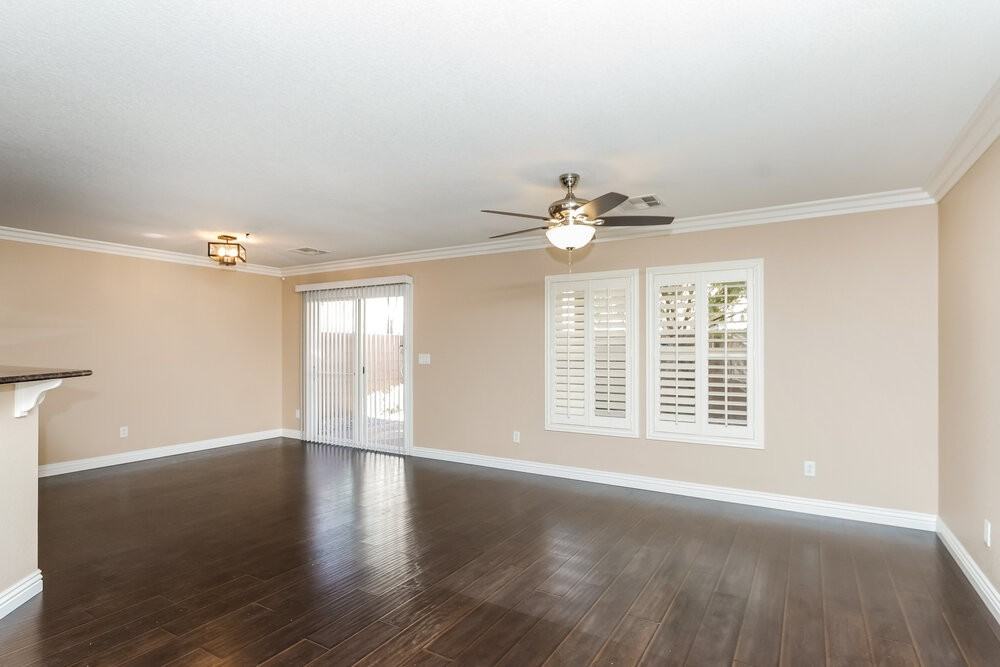 8664 Bella Sparkle Ave - Photo 5 of 17