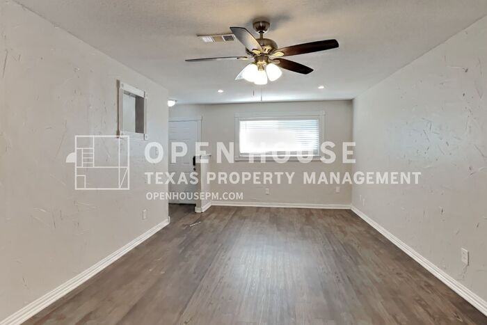 3015 Lisa Lane - Photo 5 of 22