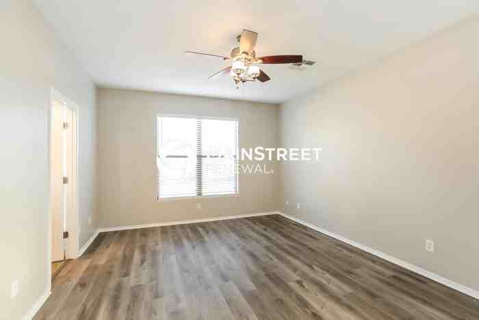 9908 W Illini St - Photo 7 of 16