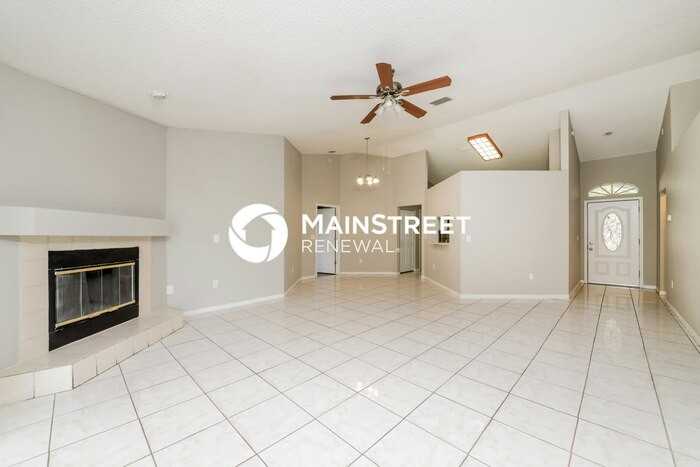 1216 Grassy Meadow Pl - Photo 4 of 16