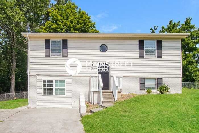 1803 Brookmill Rd - Photo 2 of 16