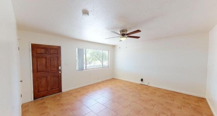 2545 North Euclid Avenue - Photo 2 of 14