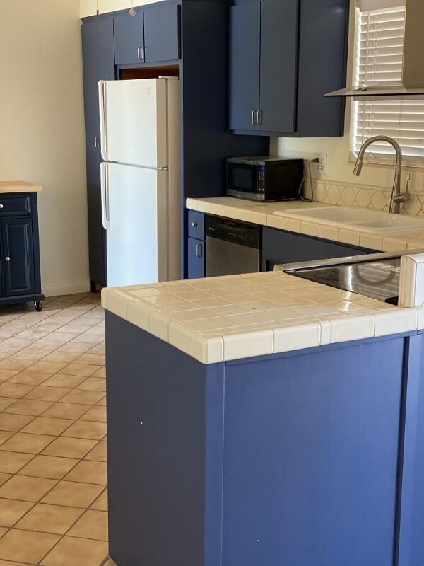 2545 North Euclid Avenue - Photo 6 of 14