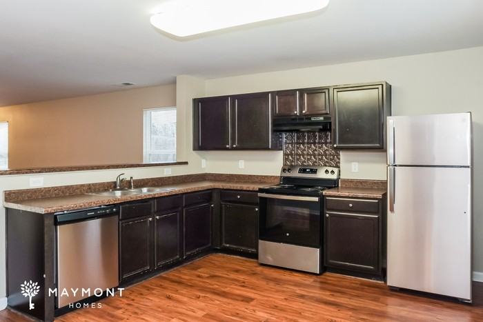 100 Foxford Ln - Photo 7 of 12