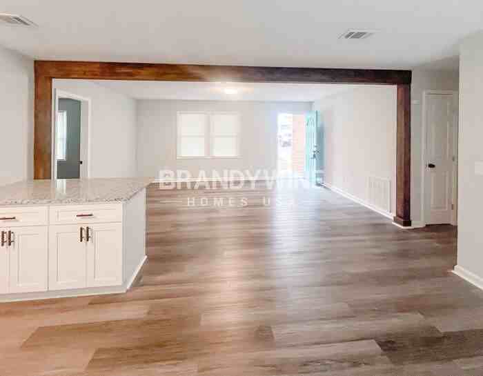 324 Laurel Lane - Photo 6 of 28