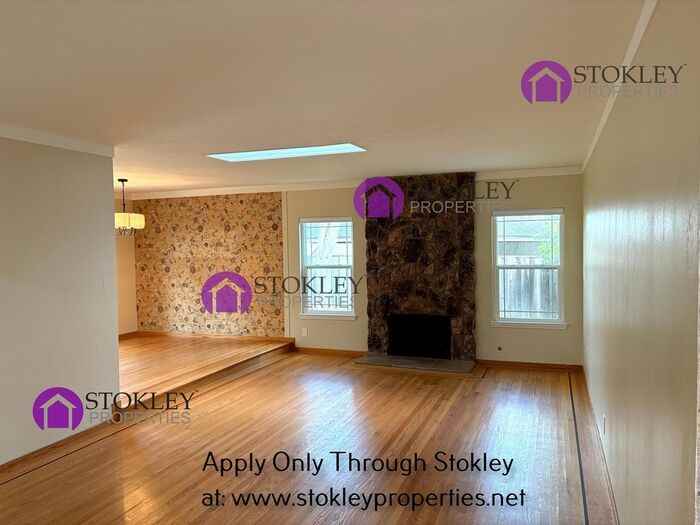 2510 Biscay Way - Photo 3 of 21