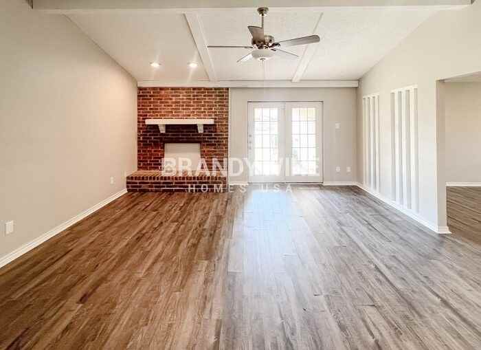 1206 Misty Way - Photo 6 of 32