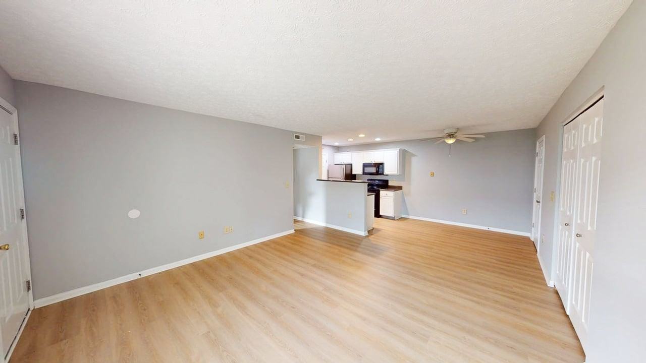 5347 Cypress Chase - Photo 4 of 19