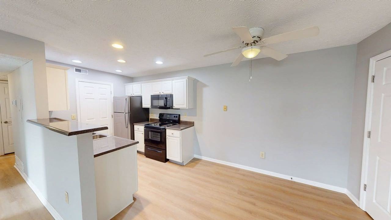 5347 Cypress Chase - Photo 5 of 19