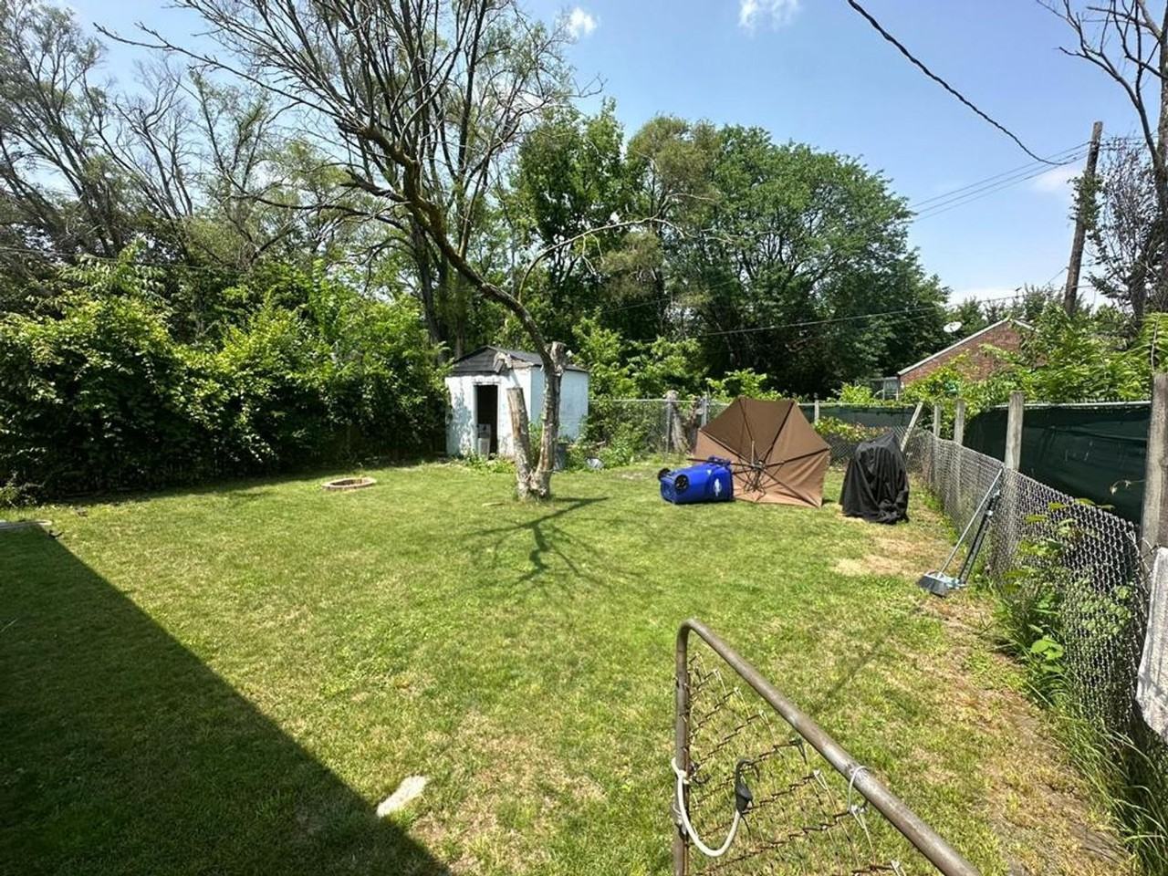 16012 W Chicago St - Photo 4 of 4