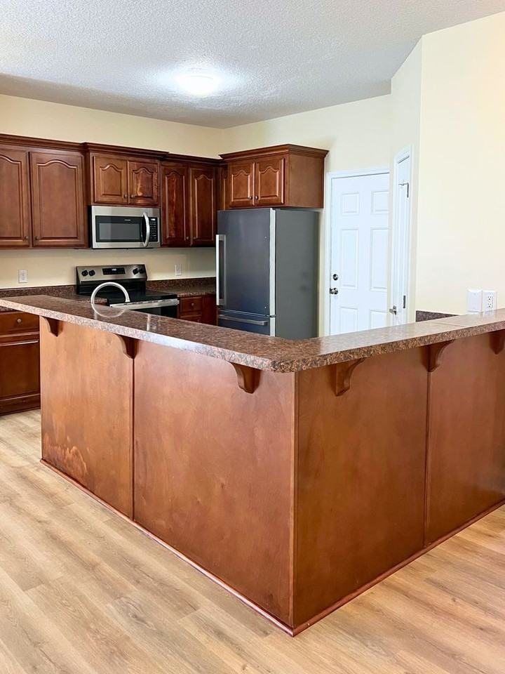 818 E Davis Ave - Photo 7 of 31