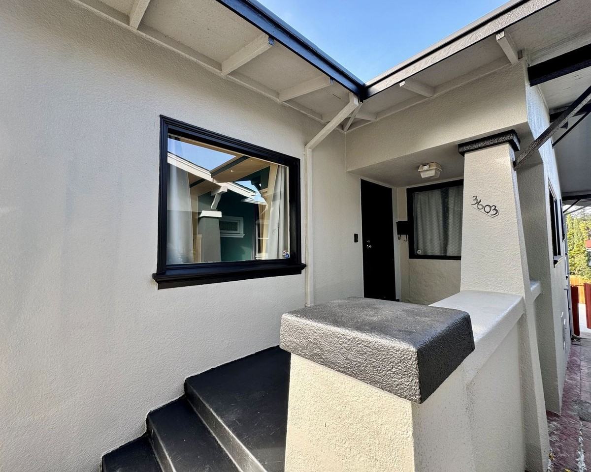 3603 Kingsley St - Photo 4 of 44