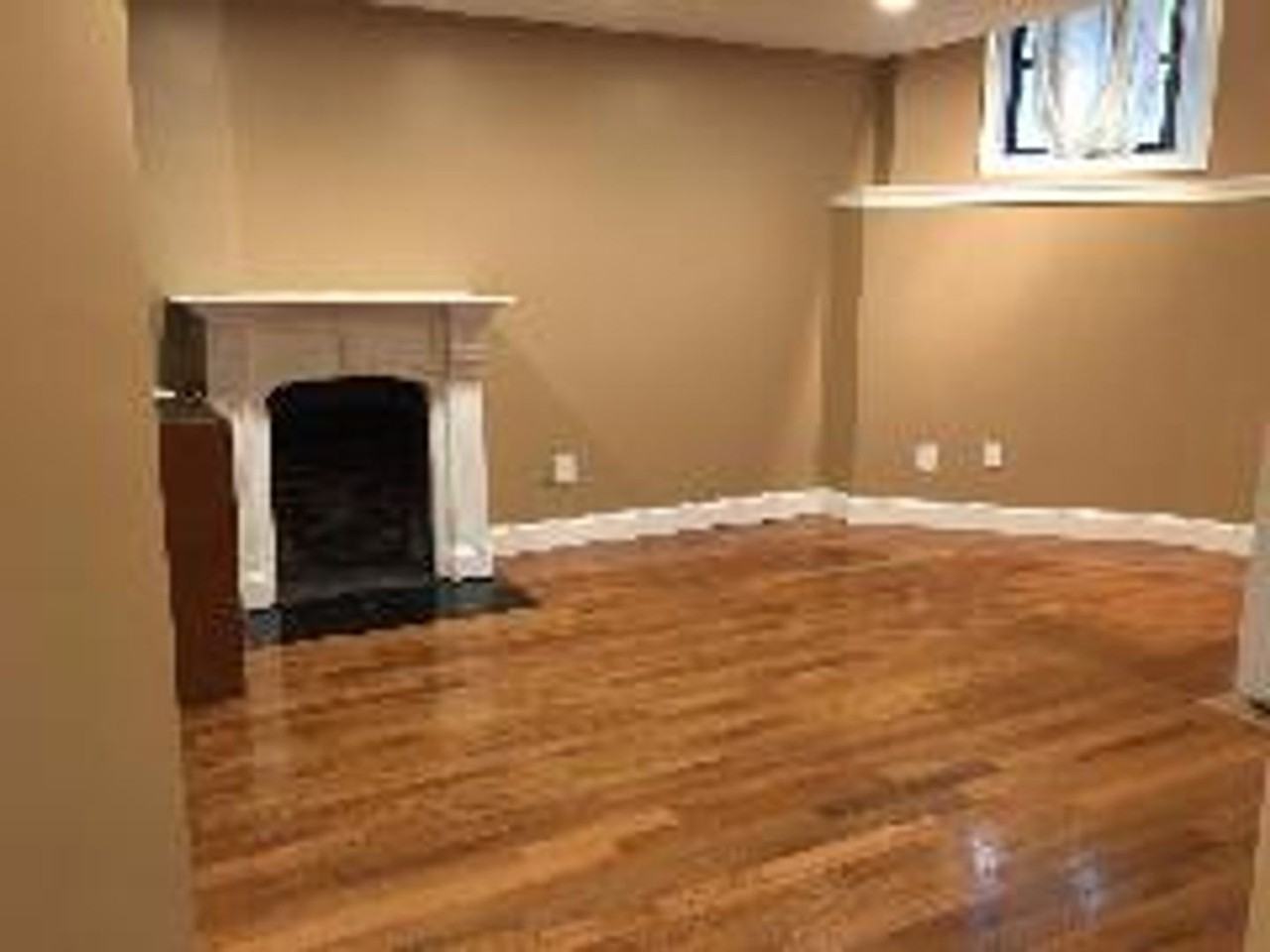 13 13 Bay State Rd - Photo 3 of 6