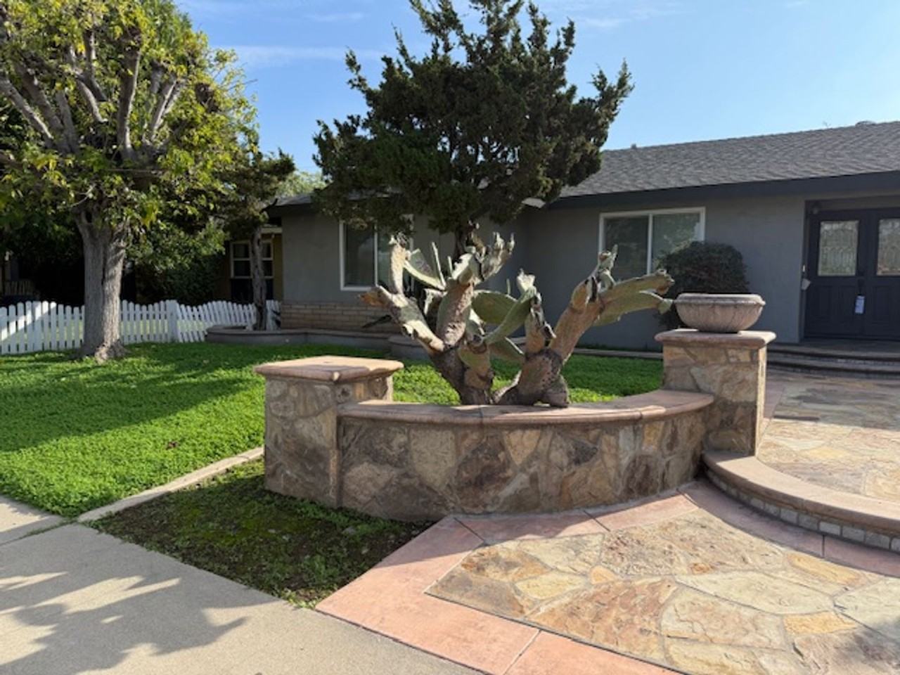 928 E Meats Ave - Photo 3 of 19