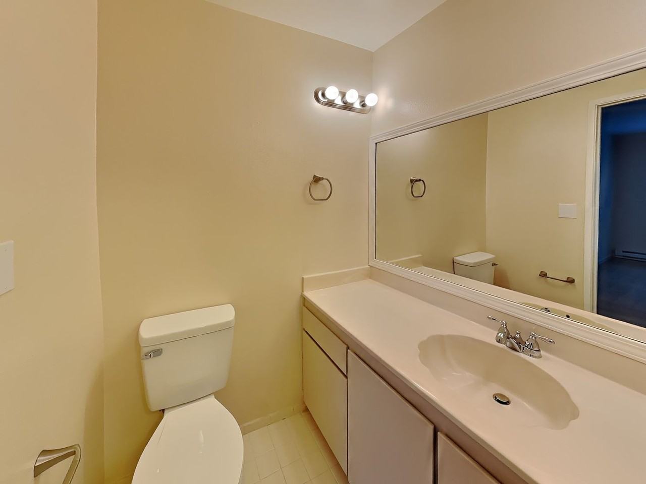 1036 Oak Grove Rd - Photo 3 of 14