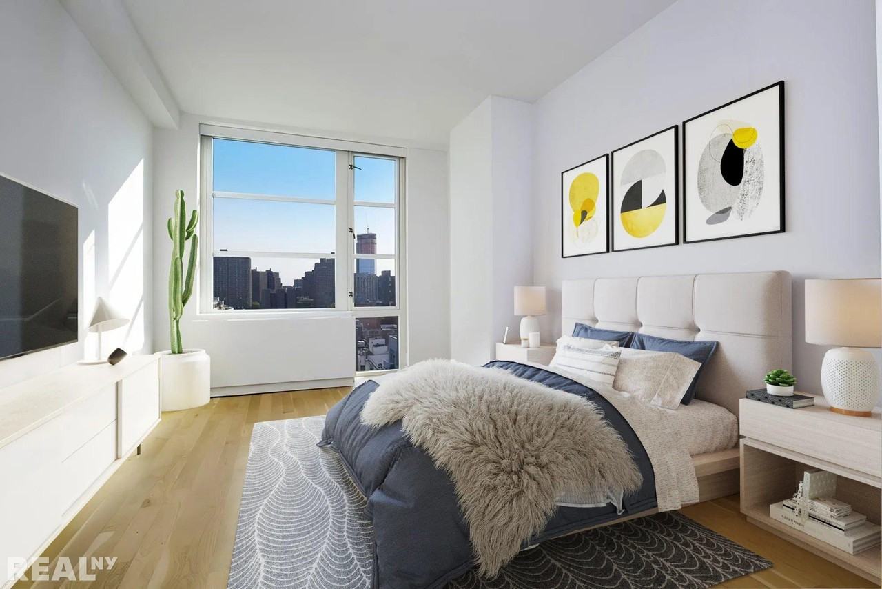 East Houston Street #11B - Photo 2 of 6