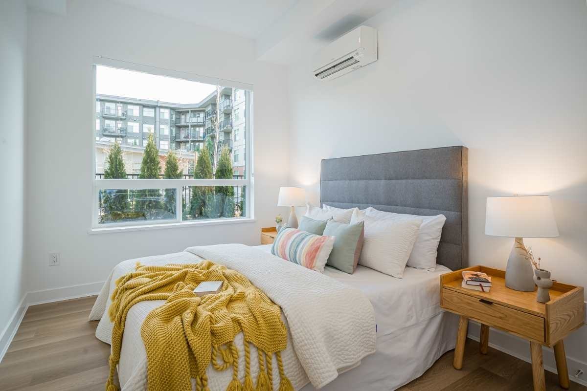 The Lincoln - Photo 5 of 50