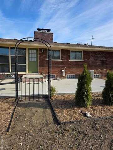 19051 Merriman Rd - Photo 3 of 22