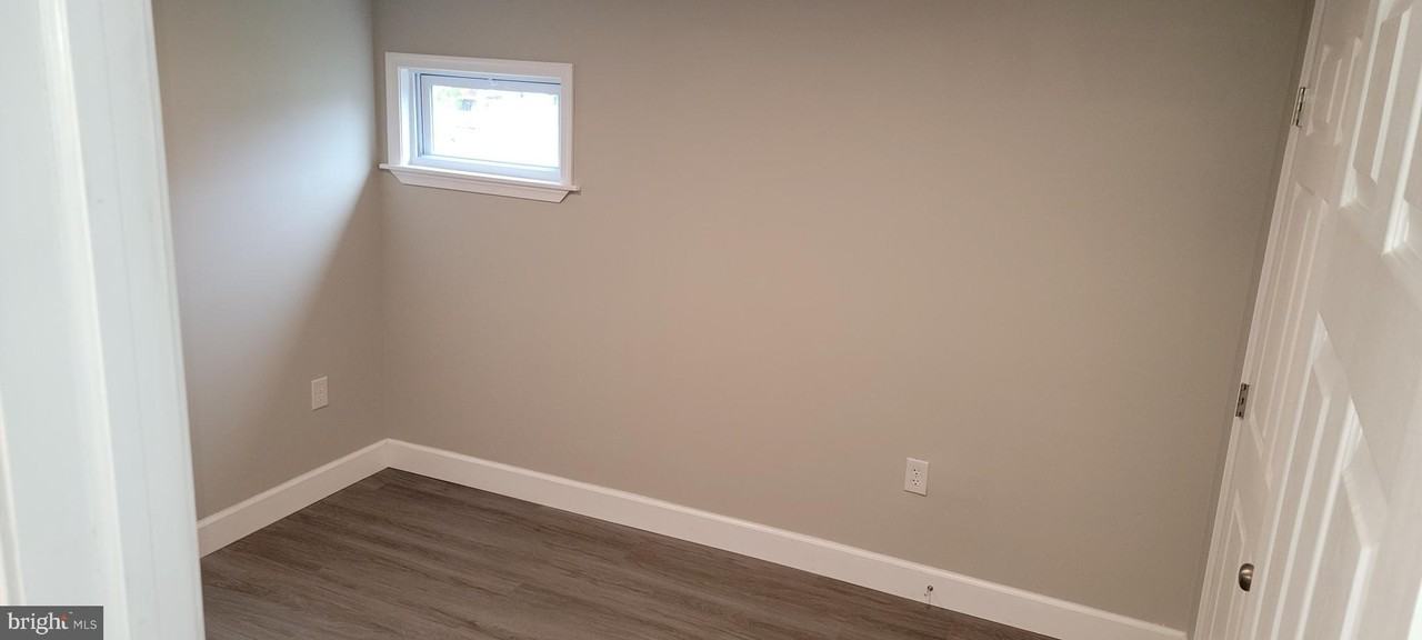 562B Hulmeville Ave - Photo 4 of 20