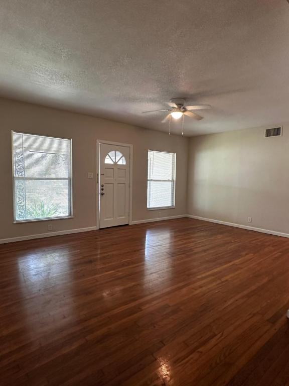 800 S Texas Blvd Unit B - Photo 2 of 8