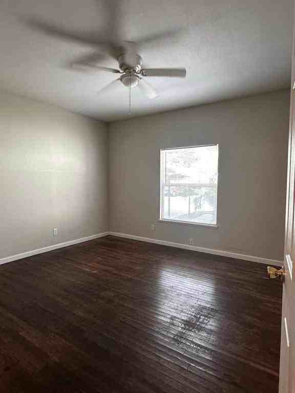 800 S Texas Blvd Unit B - Photo 7 of 8