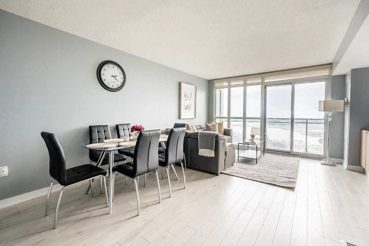 21 Iceboat Terrace - Photo 2 of 25