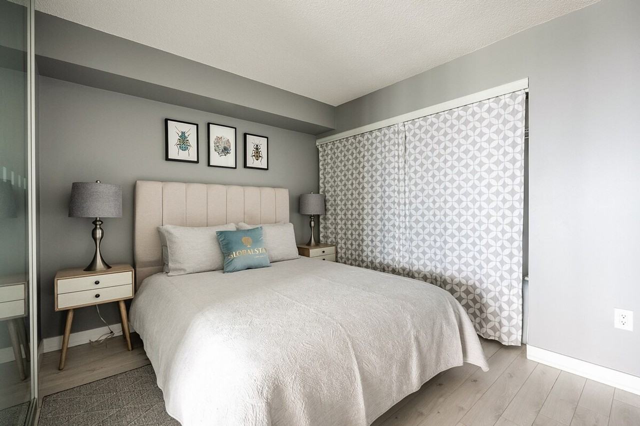 21 Iceboat Terrace - Photo 5 of 25